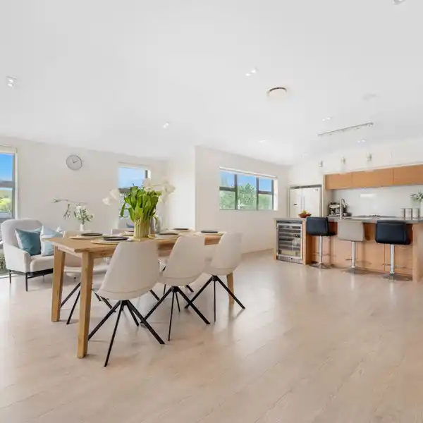 COASTAL COMFORT WITH FAMILY FLEXIBILITY