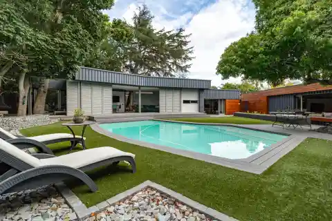 Tranquil Retreat in Valmary Park
