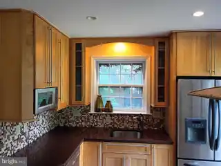 Diamond in the Rough with Detached Garage