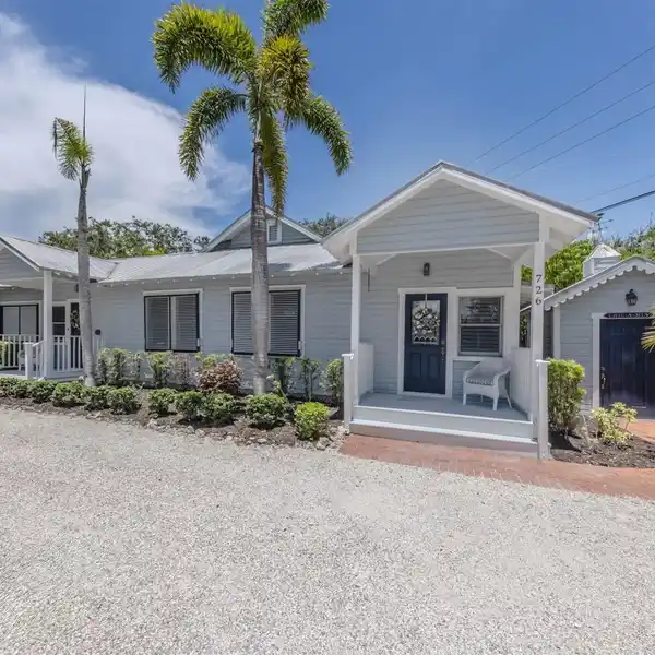 VENICE’S HIDDEN HISTORIC WATERFRONT TREASURE AWAITS