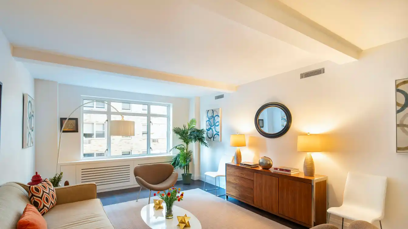 Triple Mint Condo at the Diamond House