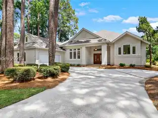 Lovely Home on Premium Property