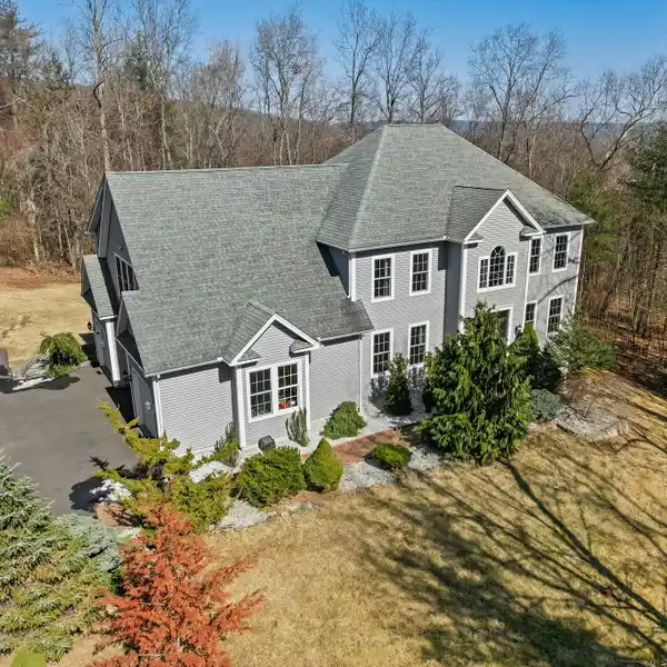 ONE-OF-A-KIND ESTATE WITH UNPARALLELED ELEGANCE