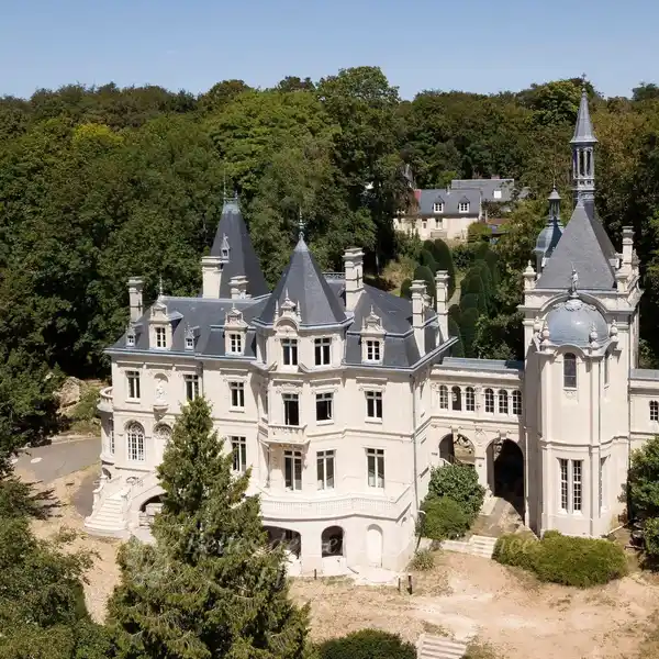 CHATEAU DE JONVAL