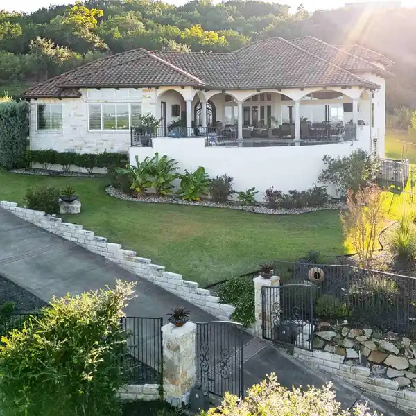 THE CROWN JEWEL OF BELLA MONTAGNA