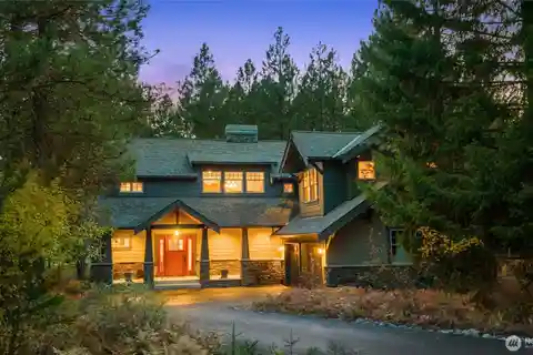 Impeccably Maintained Craftsman-Style Home