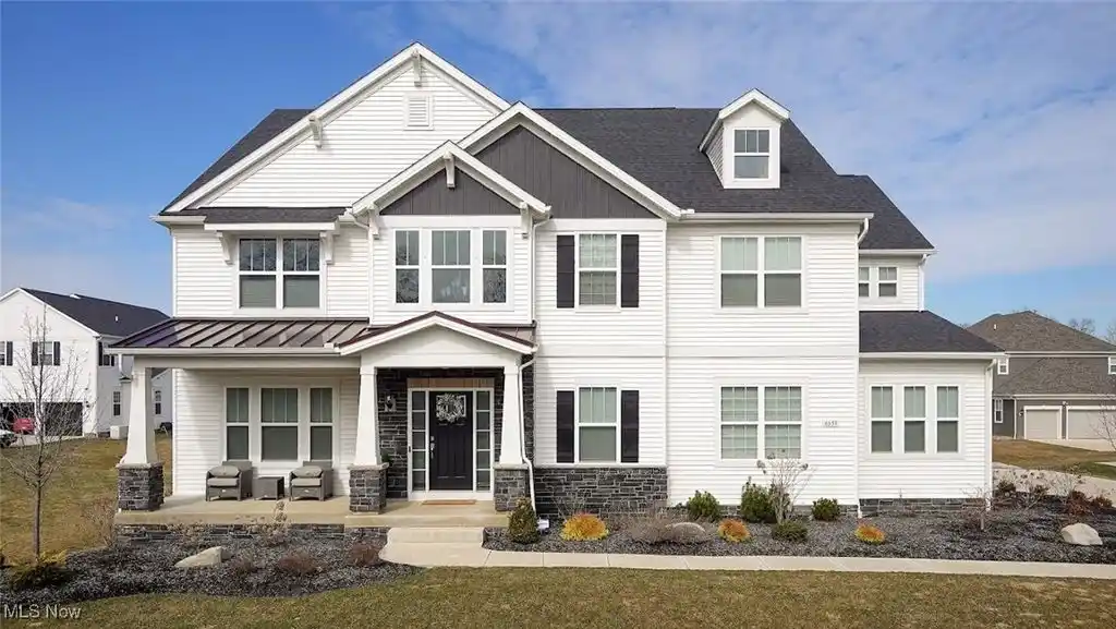 Stately Custom Home in River Oaks