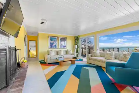 Rent the Ultimate Waterfront Getaway