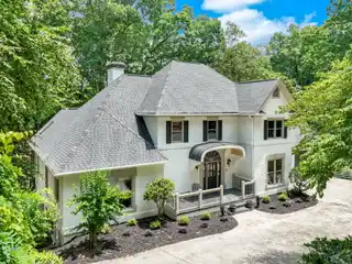 Elegant Lakefront Home in Sidney on Lanier