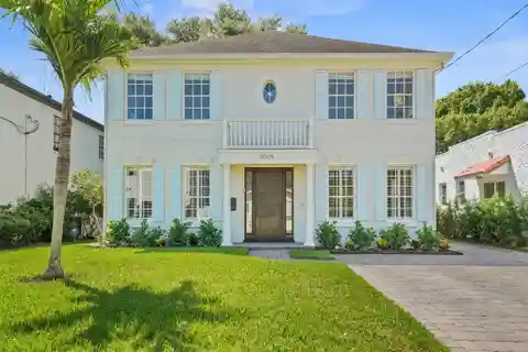 Stunning Renovation Steps from Palma Ceia Country Club