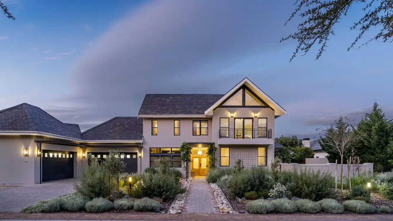 Welcoming Luxury Home