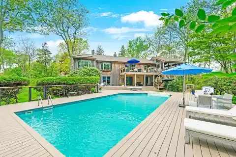 Fully Renovated Contemporary Rental