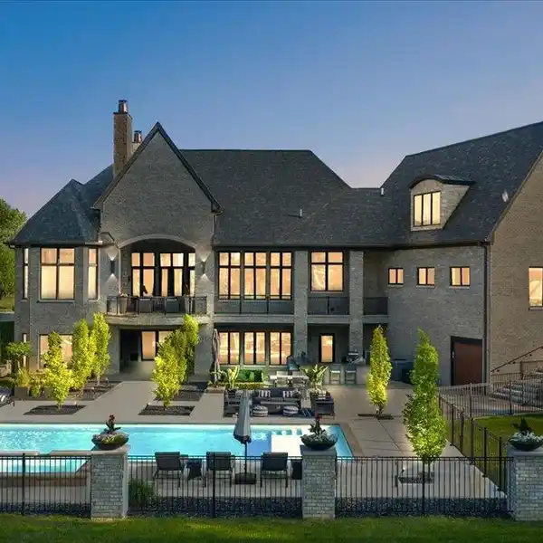 DESIGNER SHOWCASE CUSTOM HOME IN SOUGHT-AFTER SEVEN LAKES