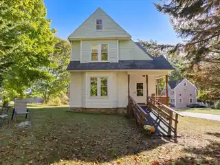 Charming and Spacious Home at York Beach
