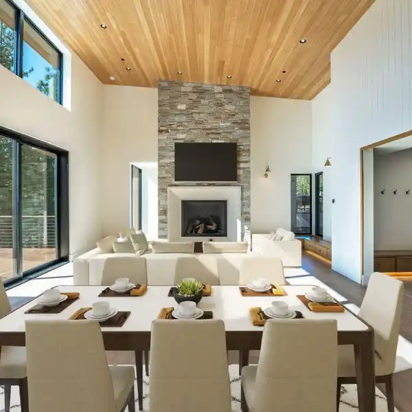 IMMACULATE HOME OVERLOOKING SCHAFFER'S MILL GOLF COURSE