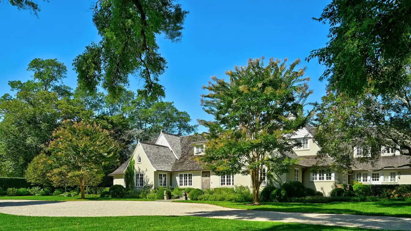 Exquisitely Designed Estate Near Fabled Ocean Beaches