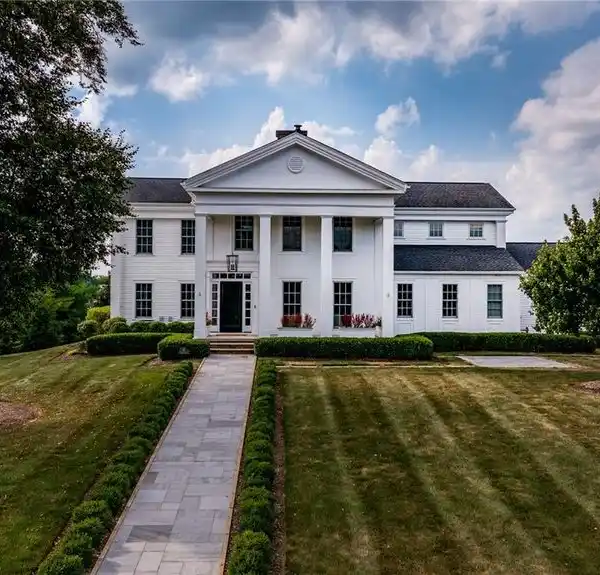 THE SEARS-ADAMS HOUSE