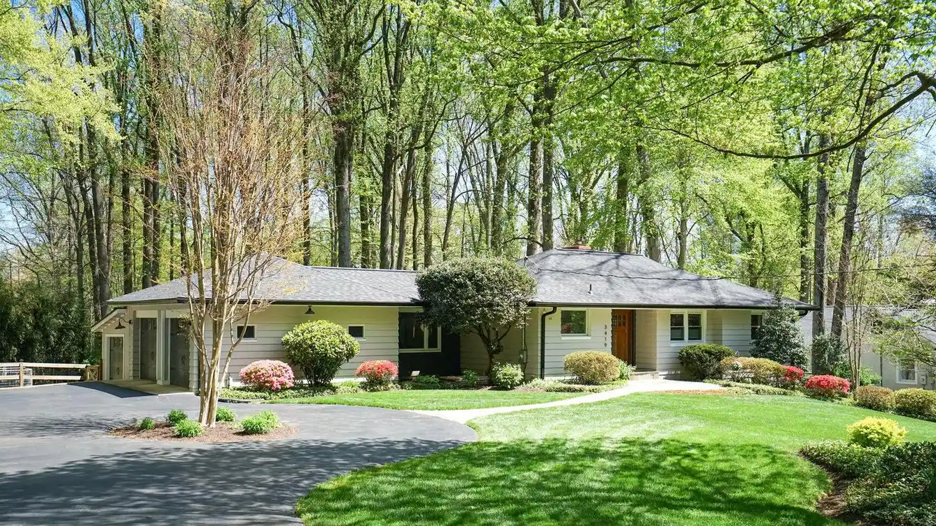 Exceptional Property in Mantua