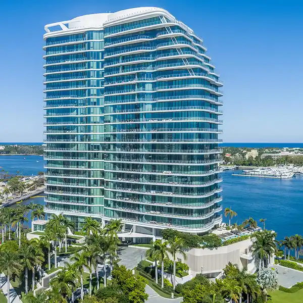 LUXURY LIVING AT THE BRISTOL