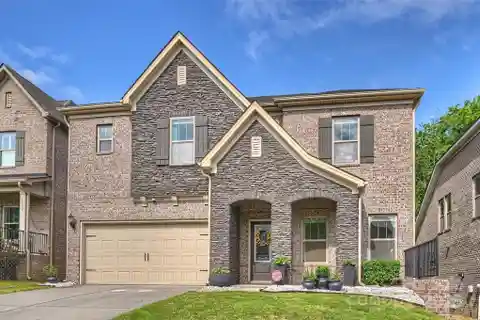 Beautiful and Spacious Newer Construction