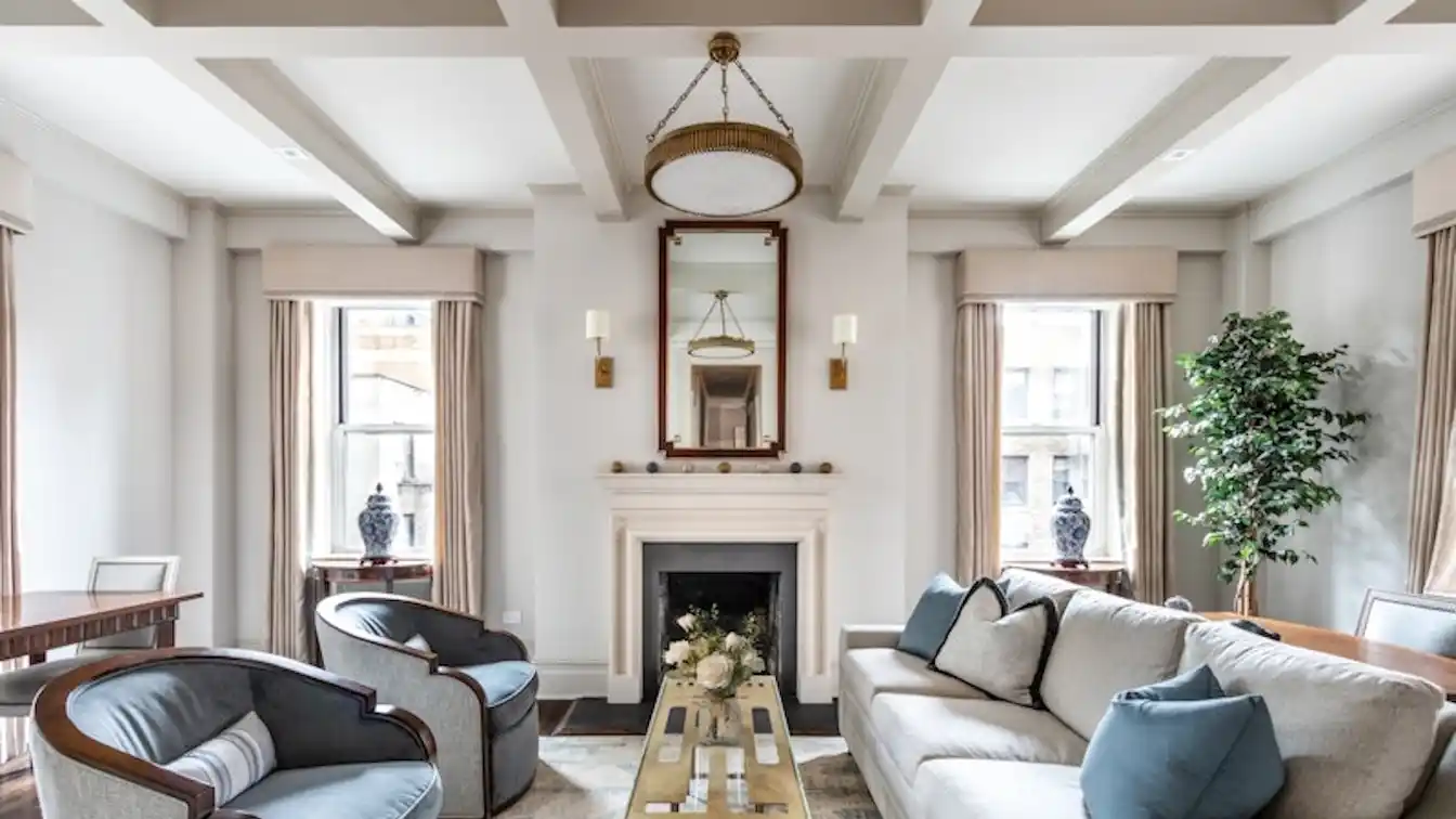 Elegant Apartment in a Prestigious Park Avenue Cooperative