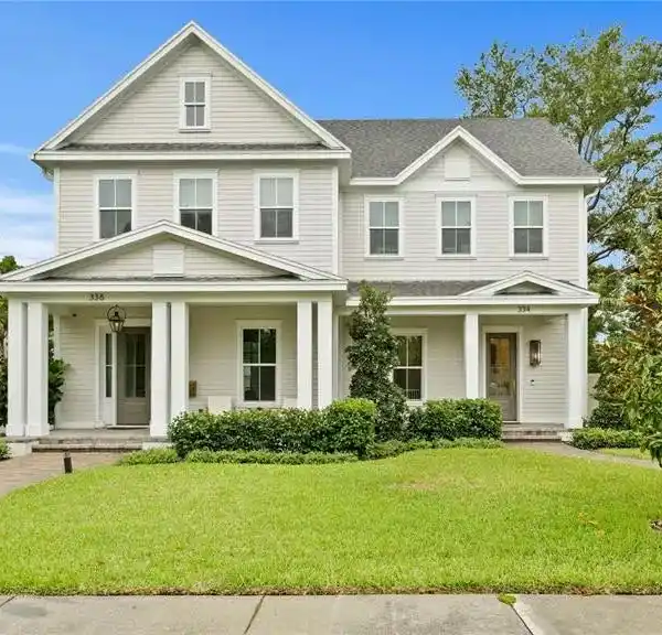 BEAUTIFULLY CRAFTED TOWNHOME IN OLD NORTHEAST