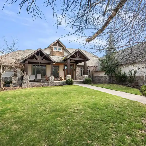 EXQUISITE CRAFTSMAN HOME ON OVER TEN ACRES