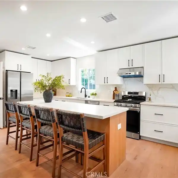 EXTENSIVELY REMODELED GEM IN PRIME TARZANA