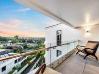 SLEEK PENTHOUSE ON THE EDGE OF REMUERA VILLAGE