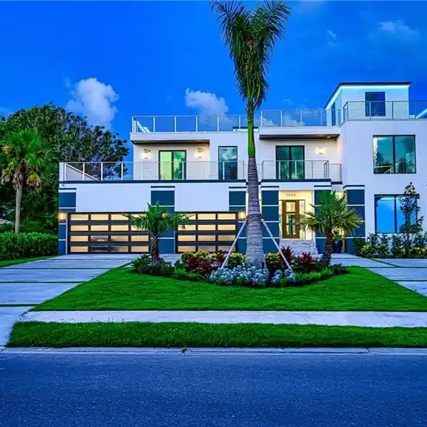 MODERN MASTERPIECE IN NAPLES