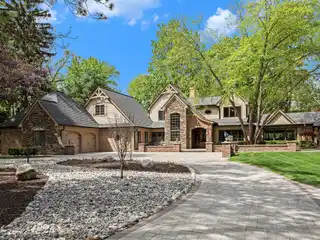 Magnificent Four-acre Country Estate