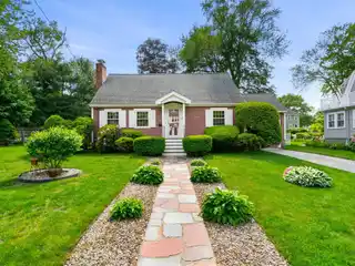 Classic Cape with Modern Family Comforts