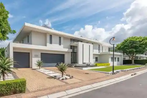 Beautiful House in a Quiet Cul-de-sac in Pearl Valley