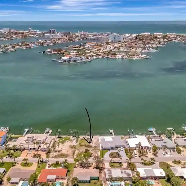 BUILD A CUSTOM COASTAL RETREAT IN PASADENA ISLE