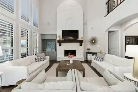 Beautiful Home in Coveted Villages of Stonelake Estates
