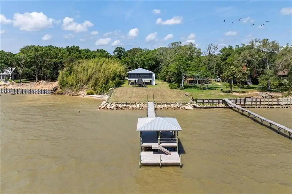 Coastal Luxury Living at Its Finest