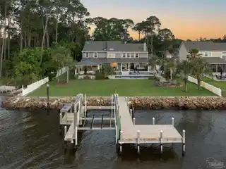 Extraordinary Whisper Bay Retreat