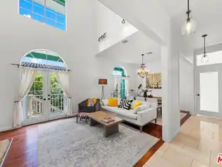 Stunning Contemporary Villa