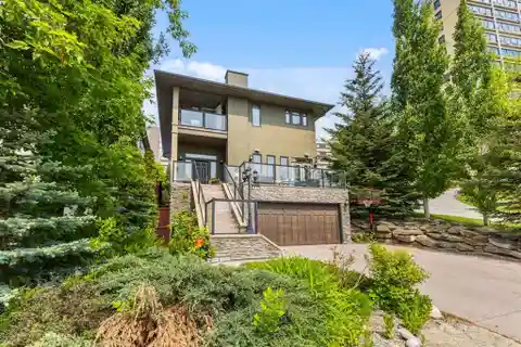 Refined Residence in Parkdale