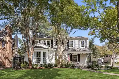 Classic Retreat with Inviting Modern Warmth