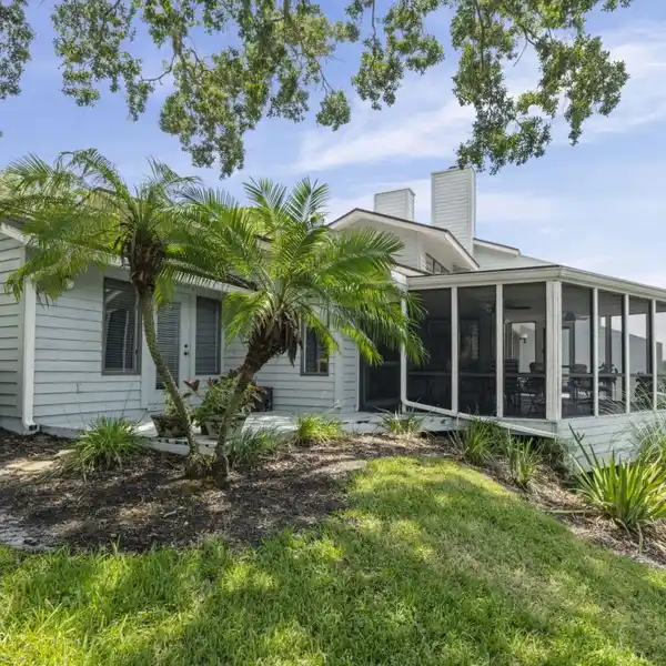 CAREFREE LIVING IN SAWGRASS COUNTRY CLUB