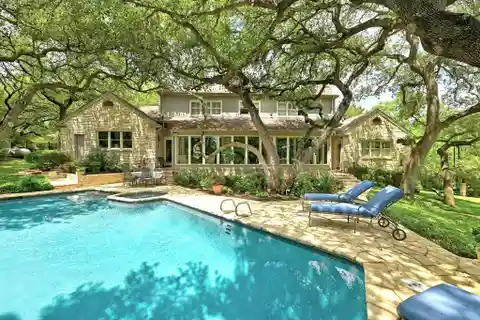 Exquisite Estate Property in Coveted West Rim
