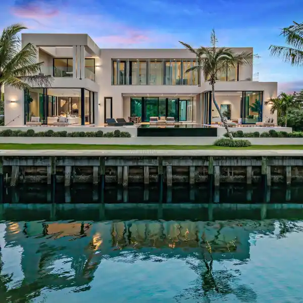 UNIQUE CUSTOM MASTERPIECE
