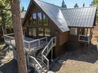 Views from the Deck and Loft and Great Location
