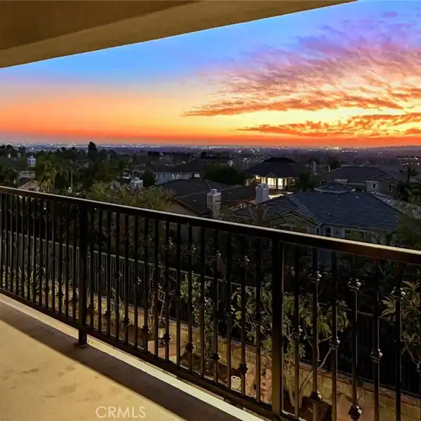 MONTECITO-INSPIRED LUXURY WITH SWEEPING COASTAL VIEWS