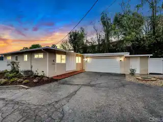 A True Woodland Hills Gem