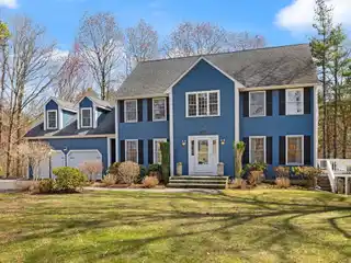 Stately Colonial in a Private Setting
