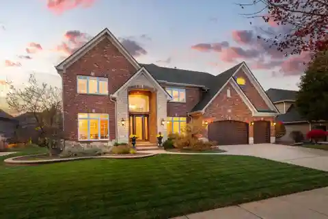 Exquisite Residence with an Exceptional Plan