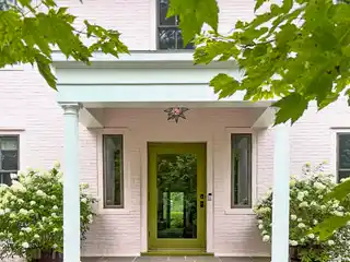 Timeless 18th-Century Georgian Stone Home
