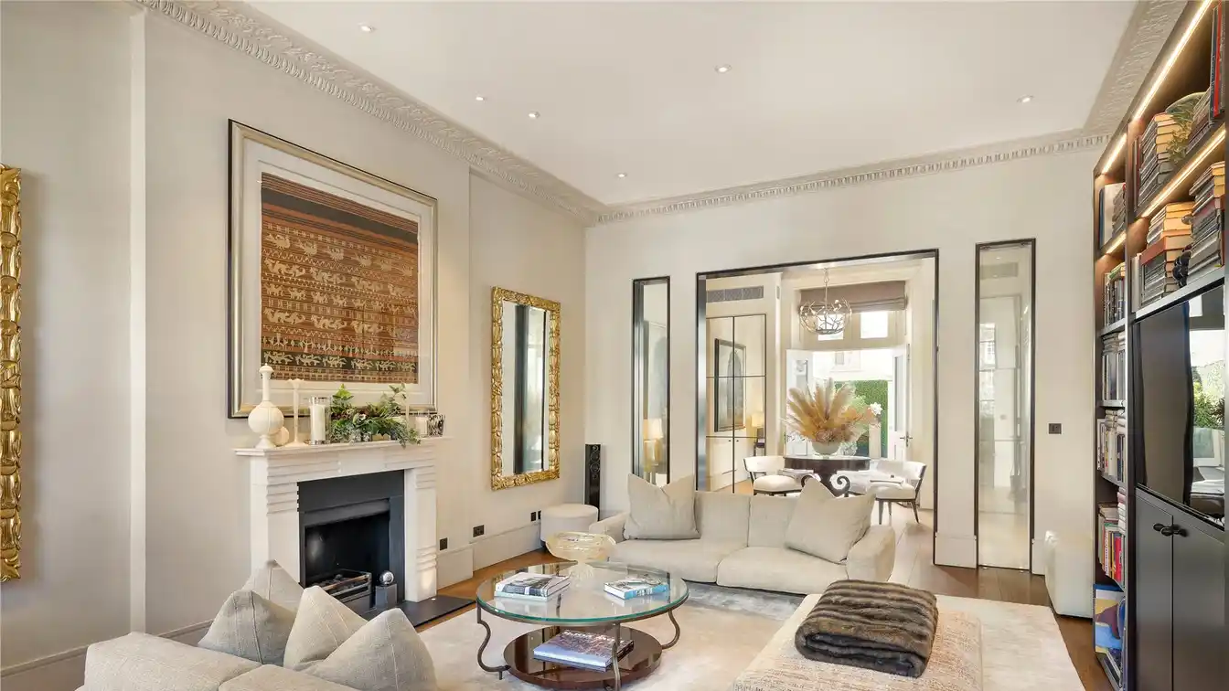 Spacious Maisonette with an Exceptional Layout